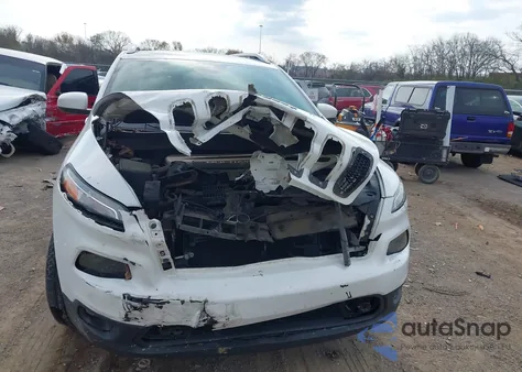 2016 Jeep Cherokee Latitude из США, поврежденный, VIN 1C4PJMCB6GW205944